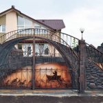 Forged gates (15 photos): beautiful design options