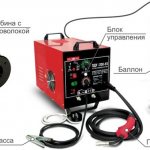 Semi-automatic welding machine for metal welding in a protective gas environment